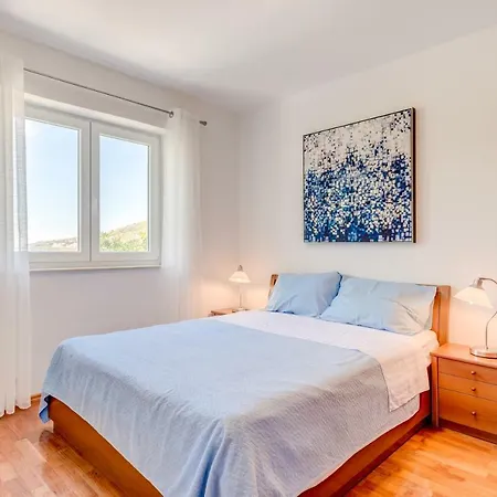 Mirta Apartmán *