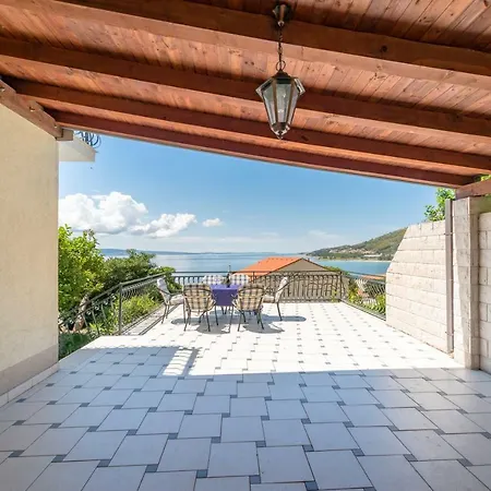 Apartament Mirta Omiš